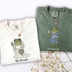 Bridal Frog Party Comfort Colors Shirts, Funny Bridesmaids Tee, Maid Of Honor Gift, Funny MOG & MOB Wedding Shirt, Bridesmaid Proposal Gift Bild 4