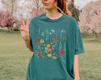 Gardening Shirt ,Cottagecore Shirt, Flower Shirt,Botanical Shirt,Vintage T shirt,Pressed Flowers Tshirt, Boho Wildflowers Cottagecore Shirt