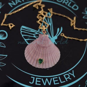 Natural Gemstone Beach Sea Shell Pendant, Mauve Scallop Seashell Pendant, Beach Natural Sea Shell Pendant, Hand Carved Shell Pendant