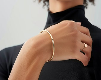 Solid 14k Gold Plain Wire Bangle, 14k Gold Bangle, Gold Dainty Oval Hinged Bracelet, Gold Women&#39;s Bangle, Round Wire Handmade Plain Bangle