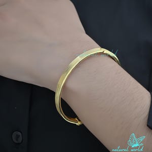Gold Scharnier Armreif, Gold Oval Scharnier Armreif, Klassisches Gold Scharnier Armband, Gravur Einfacher Armreif, Personalisierter Goldarmreif