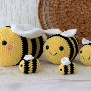 Crochet bee decor amigurumi Pattern Bumble bee image 9