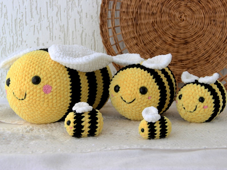 Crochet bee decor amigurumi Pattern Bumble bee image 9