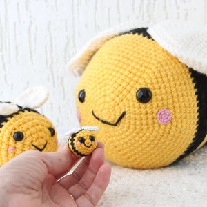 Crochet bee decor amigurumi Pattern Bumble bee image 8