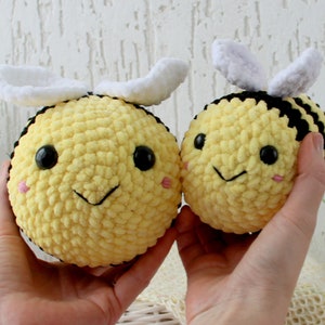 Crochet bee decor amigurumi Pattern Bumble bee image 3