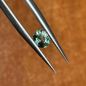 Außergewöhnlicher ungeheizter Saphir 0,53 ct vs