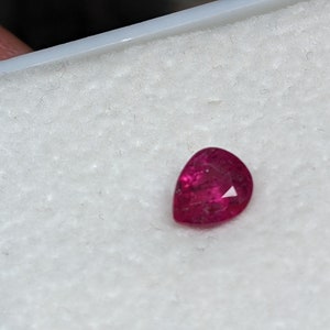 Wunderschöner unbeheizter Saphir 0,97 CT, hervorragende Farbe