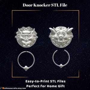 Puede incluir: Dos diseños de aldabas plateadas con caras de gárgolas detalladas y aldabas de anillo a juego. La imagen incluye el texto "Door Knocker STL File" y "Easy-to-Print STL Files Perfect for Home Gift."