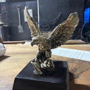 Eagle Statue STL – 3D Printable Bust Sculpture – Detailed Resin Model – Wildlife Home Decor File image 8
