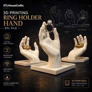 Op de afbeelding: Drie gebroken witte 3D-geprinte ringhouderhanden op vierkante voetstukken. De middelste hand houdt een ring vast tussen duim en wijsvinger. De zijhanden wiegen ringen in hun handpalmen. Tekst bevat STLHouseCrafts, 3D PRINTING RING HOLDER HAND, STL FILE, 3 VIEW ANGLES, RESIN & FDM COMPATIBLE, HIGH DETAIL STL FILE, DIGITAL DOWNLOAD INSTANT ACCESS, en 3D PRINTABLE RESIN PRINTER READY FDM SLA DLP.