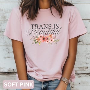 Maglietta Trans Is Beautiful, Proteggi le bambole, Maglietta per i diritti dei trans, Maglietta per dare potere alle donne trans, Regalo per ragazze trans, Maglietta per donne transgender