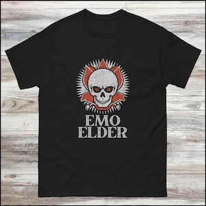 Camiseta de calavera emo, camiseta de emo anciano, regalo de emo mayor, emo no está muerto, ropa emo, camiseta de escena, camiseta gráfica alternativa