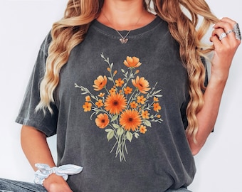 Comfort Colours T-Shirt mit orangefarbenem Blumenstrauß – das perfekte Geschenk für Blumenliebhaber! Retro-Blumen-Shirt, ideal für Naturliebhaber.