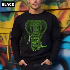 Graphic King Cobra Sweatshirt Geometric Snake Sweater Reptile Lover Gift ideas Streetwear Aesthetic Tattoo Style Jumper