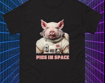 Funny Pig Shirt Pigs in Space Graphic Tshirt Cute Gift for Animal Lovers Funny Spaceman T-Shirt Astronaut Tee