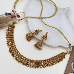 Antikes Gold überzogener Süden Halskette & Jhumkis Ohrring indisches Schmuckset | Süd Indischer Tempel Schmuck Set | Geschenk für sie | Brautjungfern Set