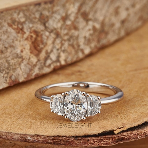 Bague en moissanite ovale trois pierres, bague de fiançailles trilogie profil bas, bague minimaliste ovale et demi-lune, bague de promesse d'espace réservé