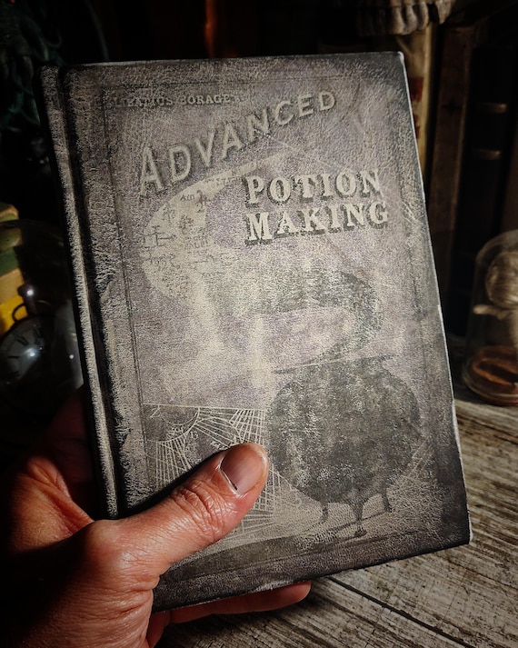 Advanced Potion Making Replica