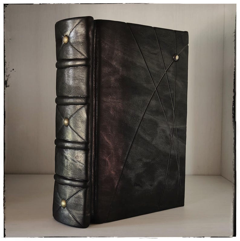 Book of BLACK MAGIC and Pacts – A. Edward Waite, London 1898 Easy Black