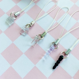 Dust Plug mit Phone Strap, AUX Lightning Micro USB-C iPhone Port Plug für Switch Gaming Controller, DIY Kopfhörer-Jack-Befestigung