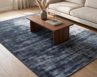 Tappeto in viscosa indaco trapuntato a mano / Tappeto moderno blu tenue