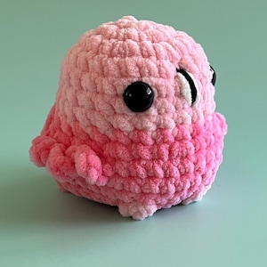 Crochet Flamingo Plushie – Handmade Pink Velvet Amigurumi Bird, Kawaii Stuffed Animal, Cute Tropical Gift or Summer Nursery Decor