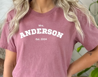 Custom Tee Mrs Bride T-shirt Bridesmaids T-Shirts Custom Text Vintage Inspired Bride Shirt Personalized Tee Gifts Bridal party Wifey