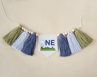 Hole in one first Birthday High Chair Banner, Boy Birthday Party Decor, 1stTassel Garland, Cake Smash Highchair Banner, One Golf Photo Prop