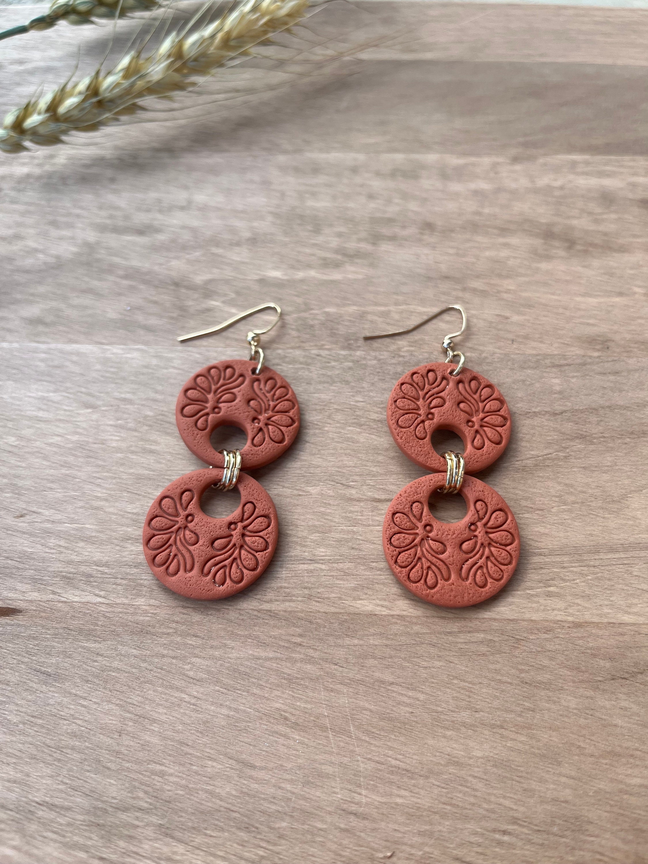 Orecchini Geometrici Fatti A Mano In Argilla Polimerica – Boho Unisex, Forma Irregolare A Ventaglio