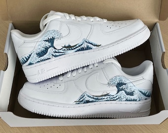 Geweldige golf van Kanagawa Custom Nike Air Force 1 | Gepersonaliseerde sneakers | Aangepaste Nike AF1 - Aangepaste Aziatische anime Wave Air Force 1