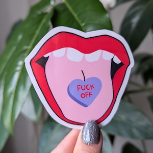 Sticker coeur conversation Fuck off pour ordinateur portable, sticker lèvres rouges pour étui de téléphone, sticker sarcastique, cadeau impertinent pour bestie, sticker bouche, drôle