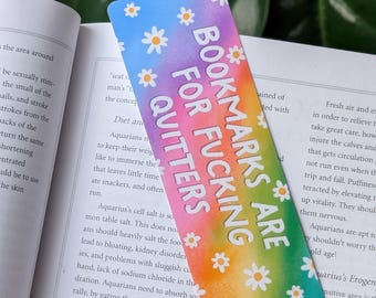 Bladwijzers zijn voor verdomde slappelingen, grappige bladwijzer, regenboogesthetiek, sarcastisch leesgrage cadeau, lezerscadeau, cadeau boekenliefhebber, donkere humor