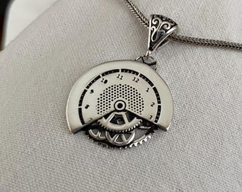 Collar Steampunk de Plata de Ley con Mecanismo de Reloj – Colgante de Engranaje Mecánico Único, Joyería Industrial para Hombre y Mujer