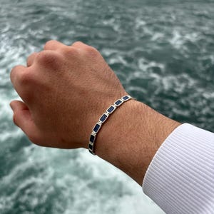 Pulseira de Lápis Lazúli em Prata Feita à Mão, Joias Personalizadas, Pulseira Boho de Elos, Elos de Prata Ajustáveis, Design Atemporal