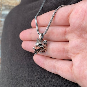 Sterling Silver Wolf Head Necklace – Handmade Animal Pendant, Unique Men’s Jewelry, Personalized Wolf Charm, Wildlife-Inspired Accessory