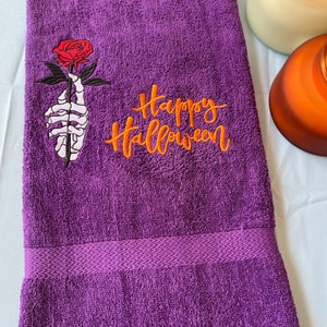 Serviette de bain Halloween - Set de serviettes de bain Halloween - Serviette de bain effrayante - Serviette de bain Halloween violette - Serviette de bain squelette