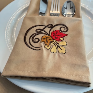 Autumn Leaves Napkin - Fall Leaves Napkin Set - Thanksgiving Napkin Set of 4, 6, or 8 - Thanksgiving Napkin and Placemat Set