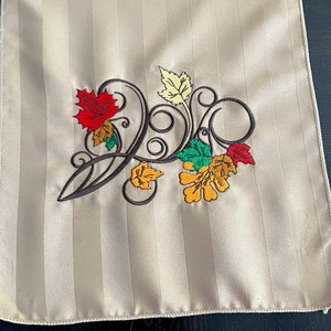 Autumn Leaves Table Runner - Fall Leaves Table Runner - Embroidered Thanksgiving Table Runner - Embroidered Leaves Table Runner