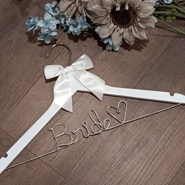 Gift for Bride,Personalized Wedding Hanger,Custom Gift, Bridal Hanger, Shower Gift, Bachelorette Party, Name Hanger, Bridesmaid, Wire Name