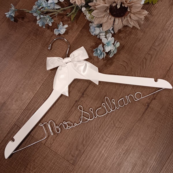 Gift for Bride,Personalized Wedding Hanger,Custom Bride Gift, Bridal Hanger, Shower Gift, Bachelorette Party, Name Hanger, Bridesmaid