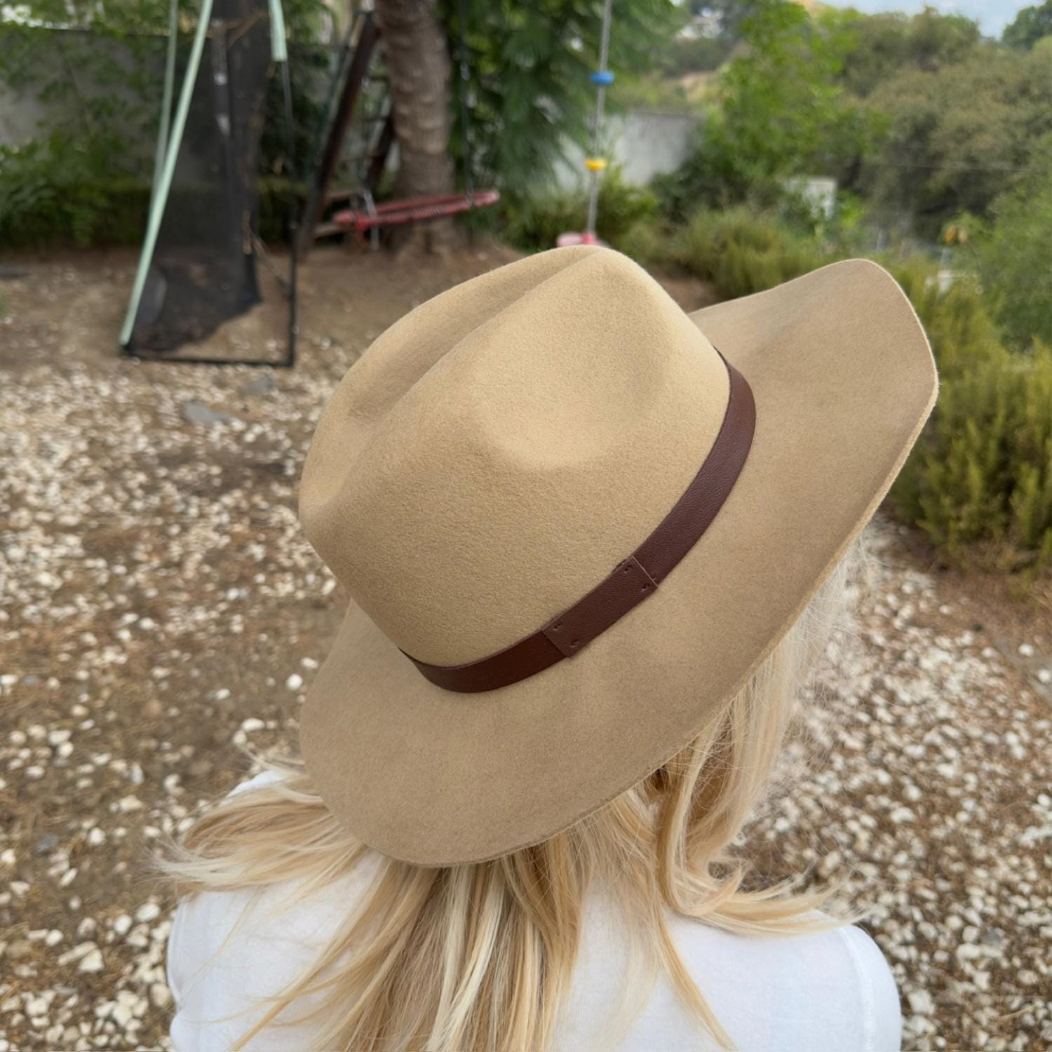 Wool Rancher Hat With Leather Belt: Handmade Pencil Brim  display picture 3