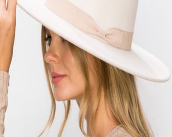 Cappello Fedora in feltro vegano: Panama a tesa larga con nastro
