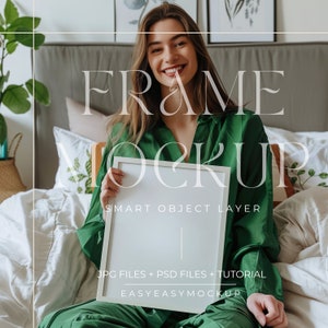 Mockup mit Person | Frau hält Rahmen Mockup | PSD Printable Art Vorlage für Nahaufnahmen | PSD-Dateien | DIN Ratio Rahmen