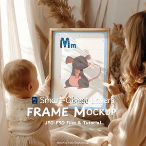 Maqueta de marco para madre y bebé: plantilla PSD vertical de 5x7 para impresiones familiares o de bebé: escena bohemia neutra con luz natural - Smart Object