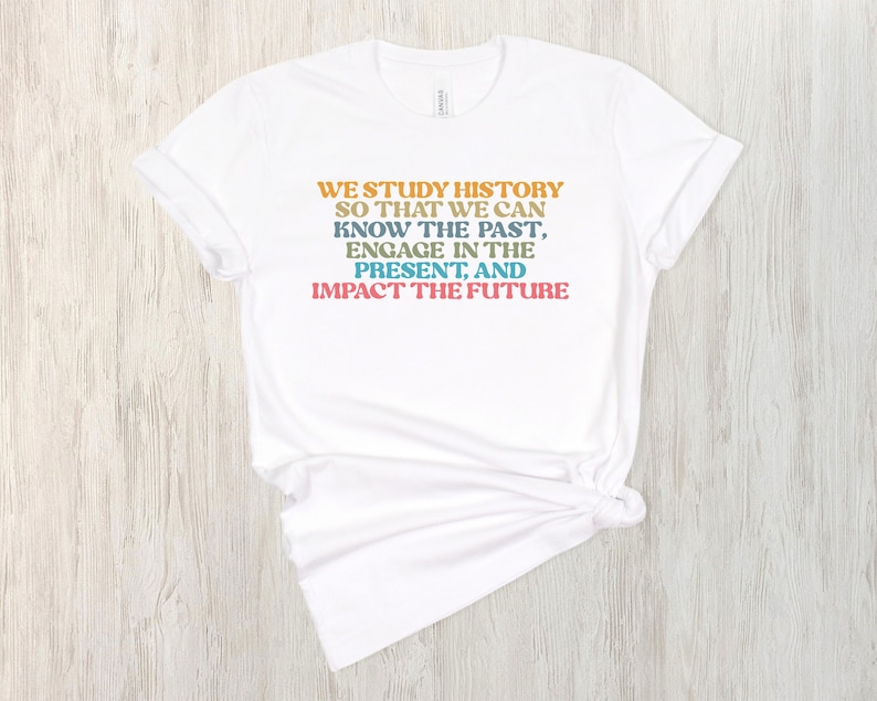 Camiseta retro de profesor de historia, camiseta de estudios sociales, camiseta de regreso a clases, camiseta para amantes de la historia, camiseta divertida de regalo para profesor de secundaria imagen 5