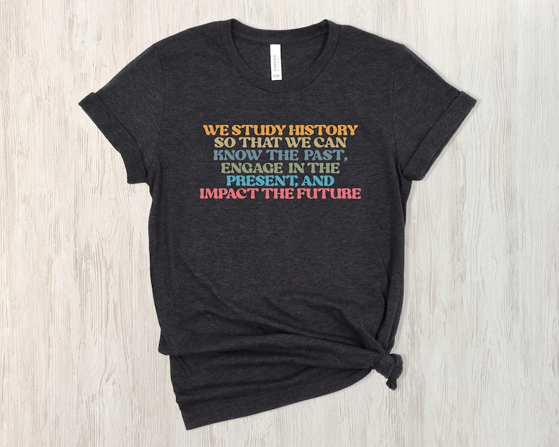 Camiseta retro de profesor de historia, camiseta de estudios sociales, camiseta de regreso a clases, camiseta para amantes de la historia, camiseta divertida de regalo para profesor de secundaria imagen 1