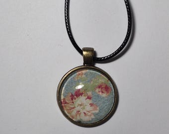 Collar con colgante de flor redonda de 16" de cordón negro