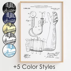 Puede incluir: Dibujo de patente vintage en blanco y negro de un dispositivo médico para medir la presión arterial. El dibujo muestra el brazo de una persona con un brazalete y un medidor. El número de patente 1.089.122 es visible en la parte superior del dibujo. La patente se presentó el 24 de septiembre de 1914 y se patentó el 3 de marzo de 1914.