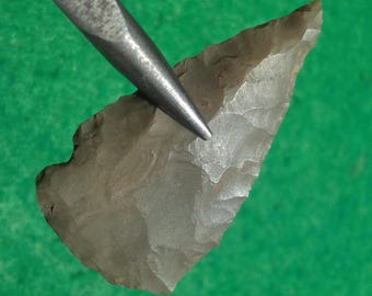 AUTHENTIC OHIO ARROWHEAD Pipe Creek Ancient Arrow Makers Feather Prep Tool with Single Notch Typical for Pipe Creek Artifacts -High Grade G9