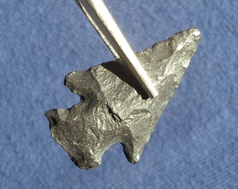 1-1/4&quot; Rose Springs Corner Notched AUTHENTIC OREGON ARROWHEAD Developmental to Classic Phase 1600 - 600 B.P. Guaranteed Authentic